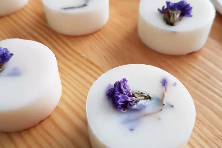 Sáp Thơm Phòng Có Hại Không? Sử Dụng Sao Cho Hợp Lý