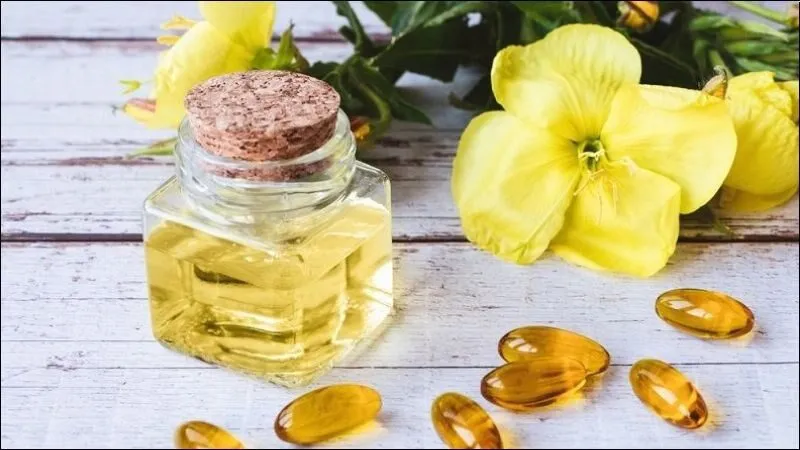 Hình ảnh tinh dầu hoa anh thảo dùng để cải thiện làn da và chống lão hóa